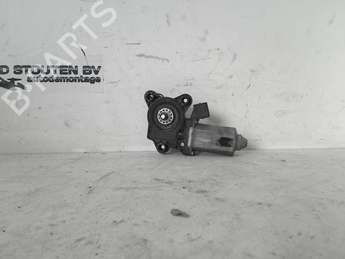 Rudehejsemotor forskærm venstre MERCEDES-BENZ S-CLASS (W220) S 320 CDI (220.026, 220.126) (197 hp) 11319960