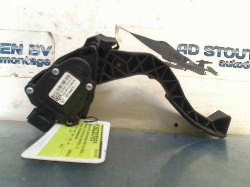 Used Pedal RENAULT CLIO V (B7_) 1.0 TCe 100 (B7MT) (101 hp) 13511885