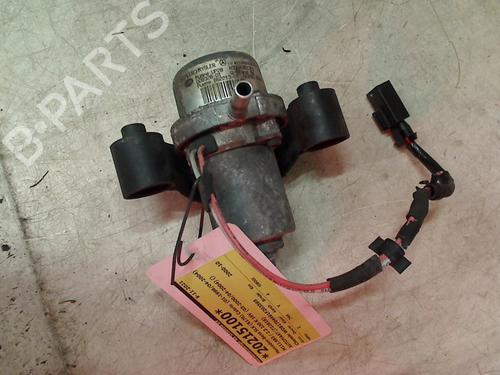 Used Vacuum pump MERCEDES-BENZ SLK (R170) 230 Kompressor (170.449) (197 hp) 13126254
