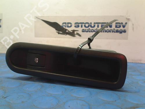 Used Switch RENAULT MEGANE II Estate (KM0/1_) 1.5 dCi (KM16, KM1E) (106 hp) 11308622