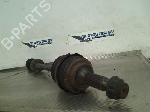 Antriebswelle rechts vorne für TOYOTA YARIS (_P1_) 1.3 (SCP12_, SCP13_, SCP12R, SCP13R) (87 hp) 31695340