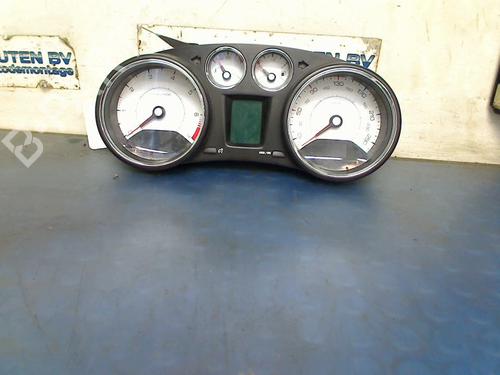 Used Instrument cluster Instrument cluster 23497420 23497420