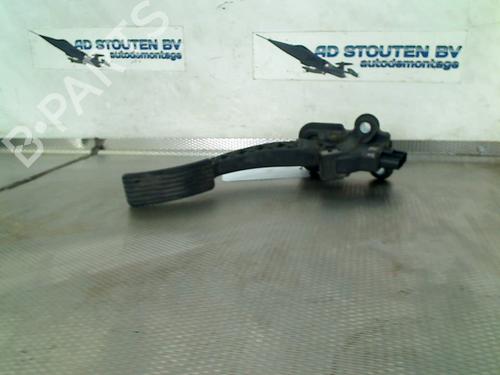 Used Pedal Pedal MITSUBISHI OUTLANDER III (GG_W, GF_W, ZJ, ZL, ZK) Plug-in Hybrid (GG2W) (200 hp) 33540892 33540892