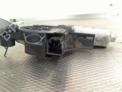 Używane Silniczek podnośnika szyby przedniej lewej VOLVO V70 III (135) T4 (180 hp) 30834504