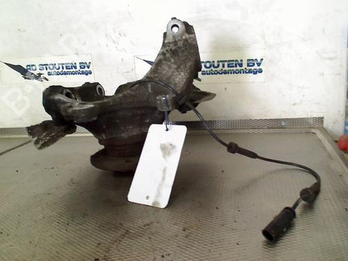 Right front steering knuckle BMW 1 (F21) 114 i | BP31014588M26 