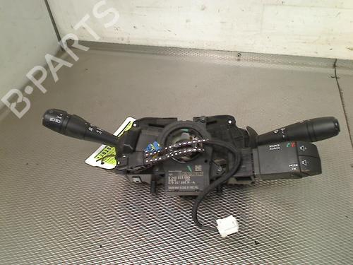 Commodo Essuie Glace / Phare RENAULT TRAFIC III Van (FG_) 1.6 dCi 125 (FGMH) (125 hp) 32113781