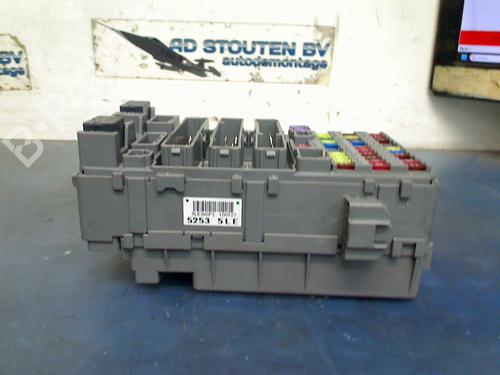 Fuse box HONDA CIVIC VIII Saloon (FD, FA) 1.3 IMA (FA3, FD3) | BP24335576E1 