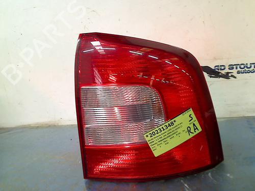 Used Right taillight SKODA OCTAVIA II Combi (1Z5) 1.2 TSI (105 hp) 16363964