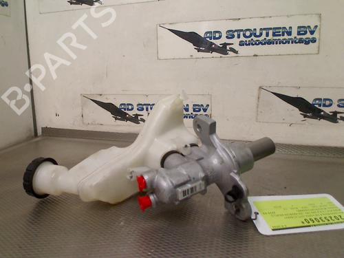 Used Brake master cylinder MERCEDES-BENZ A-CLASS Saloon (V177) A 200 (177.187) (163 hp) 30747608