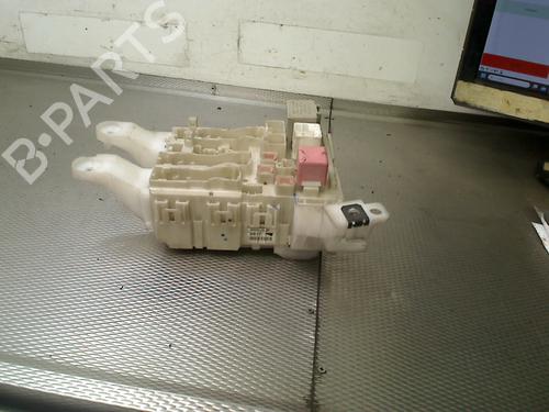 Sikringsdose TOYOTA AURIS (_E15_) 1.6 (ZRE151_, ZRE151R) | BP30960257E1