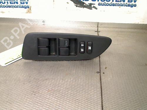 Venstre Foran elrute bryter Venstre Foran elrute bryter TOYOTA AURIS (_E15_) 1.6 (ZRE151_, ZRE151R) (124 hp) 36070710 36070710