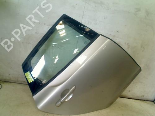 right-rear-door-volvo-v40-hatchback-525-2012-2013-2014-2015-2016-2017-2018-2019-39577906 main image