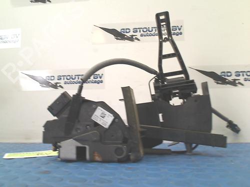Used Front right lock FORD FOCUS III 1.0 EcoBoost (100 hp) 13657537