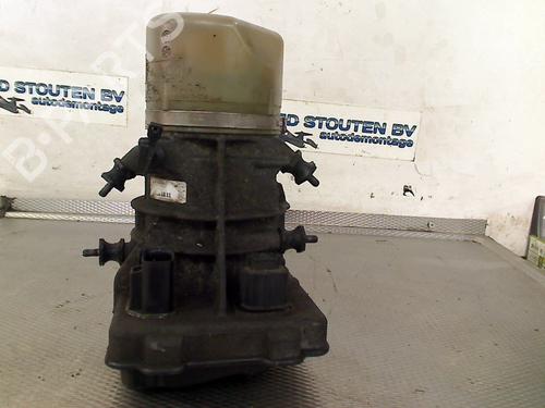 Używane Pompa wspomagania kierownicy VOLVO V70 III (135) T4 (180 hp) 30834498