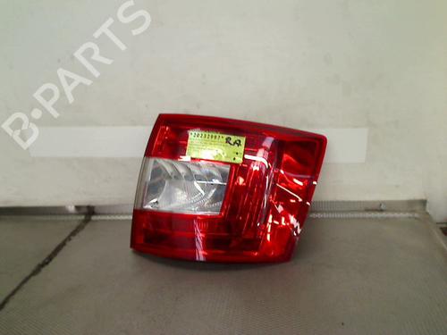 Used Right taillight SKODA OCTAVIA III Combi (5E5, 5E6) 1.6 TDI (105 hp) 31243537