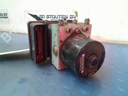 Used ABS pump VOLVO S40 II (544) 2.0 D (136 hp) 11489472