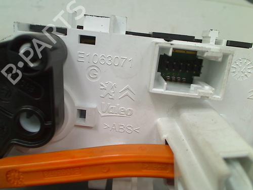 Climate control PEUGEOT 208 I (CA_, CC_) 1.2 VTI 82 | BP21192974I5 