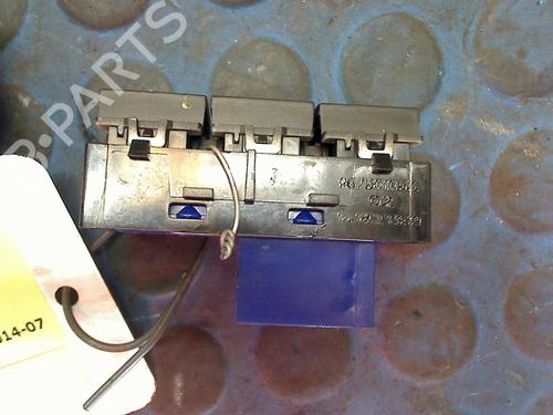 Switch PEUGEOT 2008 I (CU_) 1.2 VTi | BP13359282I30 