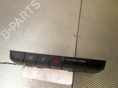 Used Warning switch Warning switch SKODA FABIA III (NJ3) 1.2 TSI (90 hp) 35946748 35946748