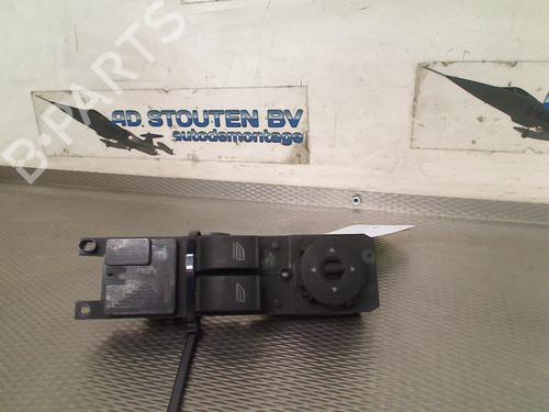 Used Left front window switch FORD FOCUS III 1.6 TDCi ECOnetic (105 hp) 29158055