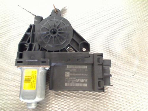 Rudehejsemotor bagstkærm venstre Rudehejsemotor bagstkærm venstre VOLVO V90 II Estate (235) D3 (150 hp) 37260185 37260185