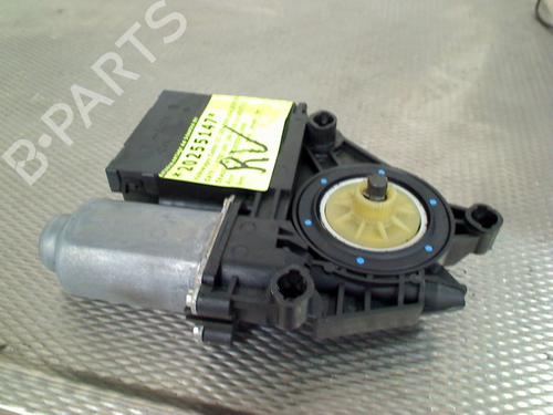 Rudehejsemotor forskærm højre VW CADDY III Box Body/MPV (2KA, 2KH, 2CA, 2CH) 1.6 TDI (75 hp) 29822291