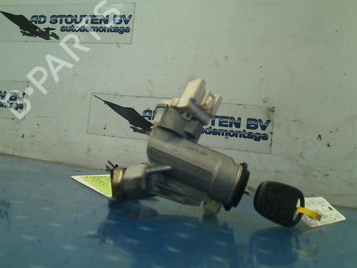 Used Ignition barrel TOYOTA YARIS (_P9_) 1.3 VVT-i (SCP90_, SCP90R) (87 hp) 11325155