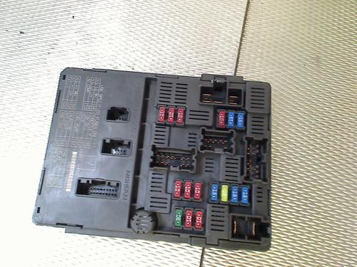 Used Fuse box Fuse box 39512696 39512696