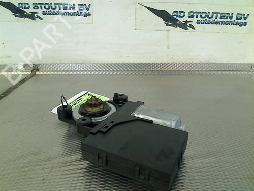 Used Left front window motor VOLVO V50 (545) 2.0 D (136 hp) 24202973
