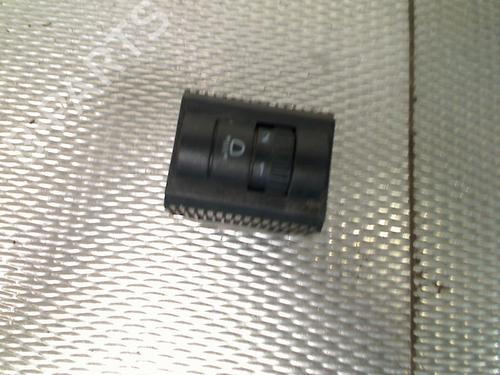 Switch VW TRANSPORTER T5 Van (7HA, 7HH, 7EA, 7EH) 2.0 TDI | BP29585572I30