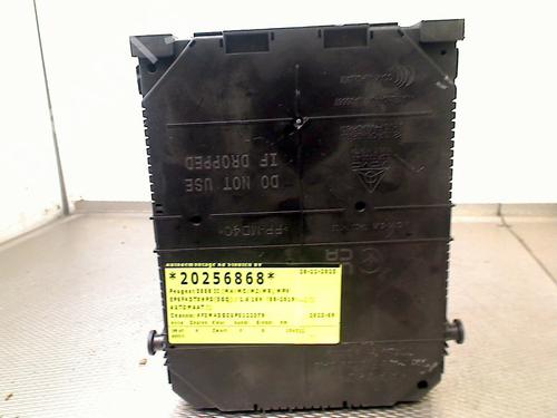 Used Fuse box Fuse box PEUGEOT 3008 II SUV (MC_, MR_, MJ_, M4_) Hybrid (224 hp) 33710381 33710381