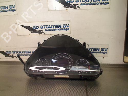 Used Display monitor MERCEDES-BENZ E-CLASS (W211) E 200 Kompressor (211.042) (163 hp) 25724517