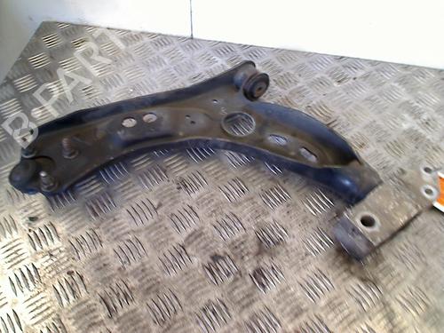 Used Right front suspension arm SEAT LEON (1P1) 1.2 TSI (105 hp) 11258589