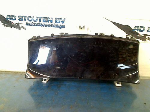 Used Instrument cluster Instrument cluster TOYOTA COROLLA (_E12_) 1.6 VVT-i (ZZE121_, ZZE121R) (110 hp) 24104468 24104468