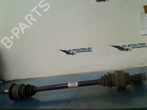 Drivaksel bagtil Højre BMW 1 (F20) 116 i (136 hp) 31353265
