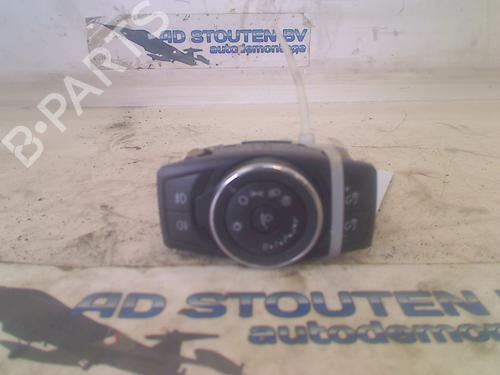 Used Headlight switch FORD FOCUS III Turnier 1.0 EcoBoost (125 hp) 11260946
