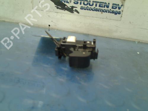 Used Switch TOYOTA YARIS (_P13_) 1.5 Hybrid (NHP130_) (101 hp) 13616365