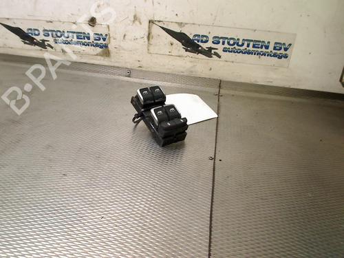 Used Left front window switch Left front window switch AUDI A3 Sportback (8VA, 8VF) 35 TFSI (150 hp) 30642690 30642690