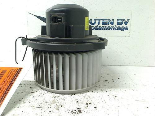 Varmeblæser KIA SORENTO I (JC) 3.3 V6 4WD (248 hp) 11300667