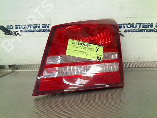 Used Right taillight DODGE JOURNEY 2.4 (170 hp) 25869170