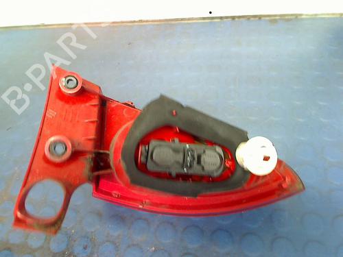 Right taillight SEAT LEON (1P1) 1.2 TSI | BP18960180C35 