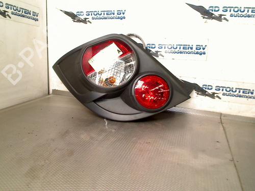 Used Left taillight CHEVROLET AVEO Hatchback (T300) 1.2 (86 hp) 31331865
