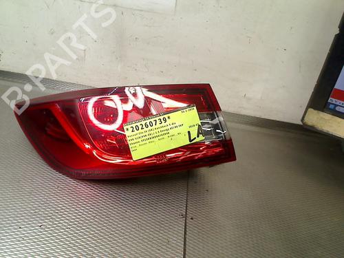 Farolim esquerdo Farolim esquerdo RENAULT CLIO IV (BH_) 1.5 dCi 90 (90 hp) 33811786 33811786