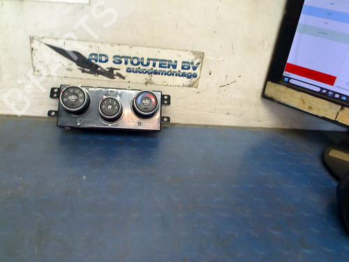 Used Climate control HYUNDAI TUCSON (JM) 2.0 (141 hp) 22599990