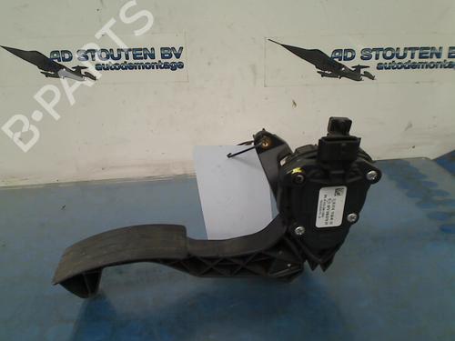 Used Pedal RENAULT TWINGO III (BCM_, BCA_) 1.0 SCe 70 (71 hp) 14930468