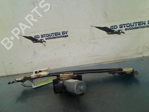 Used Front right window mechanism Front right window mechanism FIAT 500 (312_) 1.2 (312AXA1A) (69 hp) 33907374 33907374