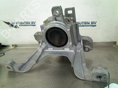 Engine mount MERCEDES-BENZ CLA (C118) CLA 250 e (118.386) | BP31256713M89 
