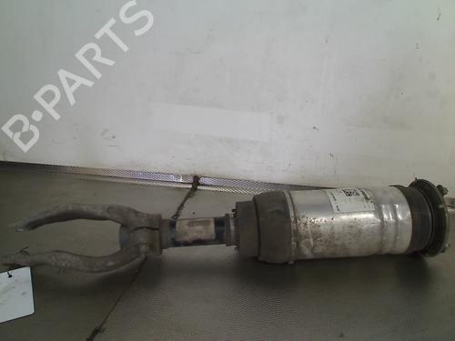 Used Left front shock absorber Left front shock absorber LAND ROVER RANGE ROVER VELAR (L560) 2.0 P300 Si4 4x4 (300 hp) 39931011 39931011