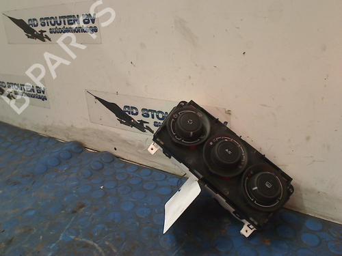 Used Climate control PEUGEOT 308 I (4A_, 4C_) 1.6 HDi (109 hp) 11263537