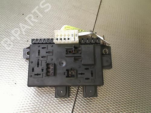 Used Fuse box Fuse box 38746585 38746585